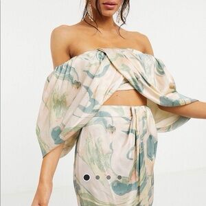 Off-Shoulder Abstract Print Draped Crop Top